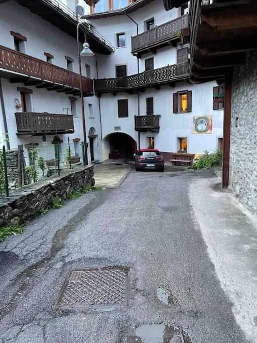 Petite Maison In Centro A Courmayeur Exterior photo